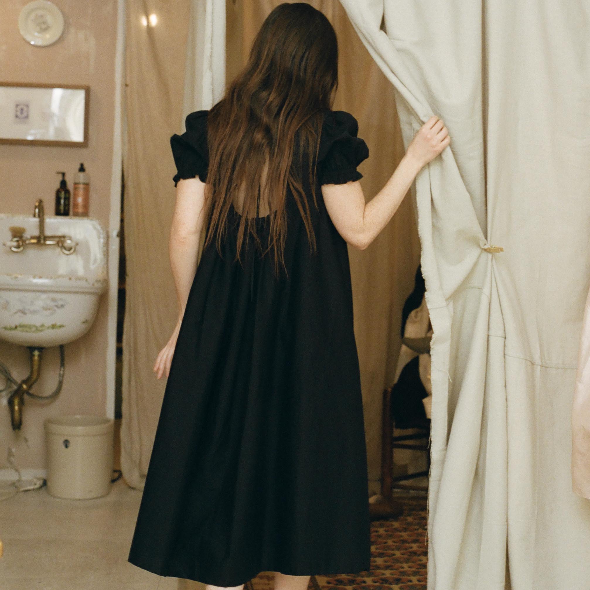 Black Cotton Tie-back Dress Small Black Cotton Tie-back Dress Small
