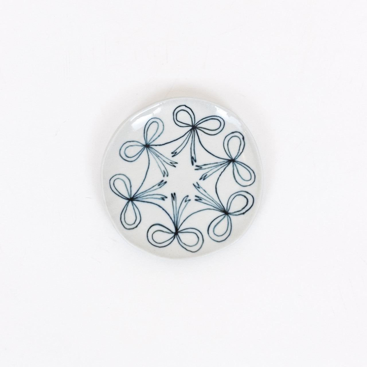 SDM Blue Ribbon Ring Dish