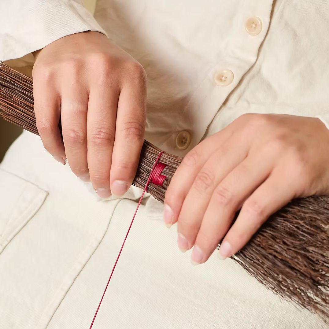 Craft Society Hand Broom Kit