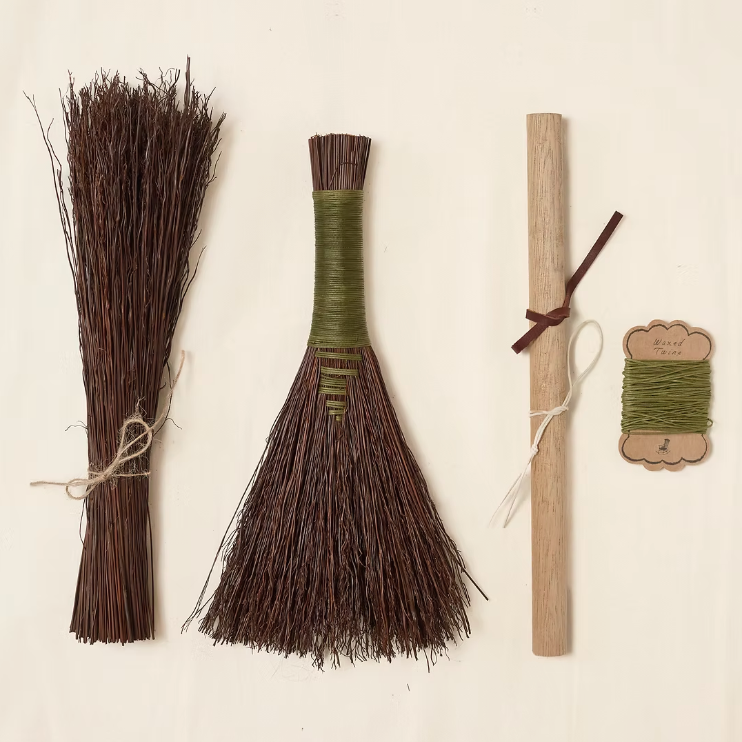 Craft Society Hand Broom Kit