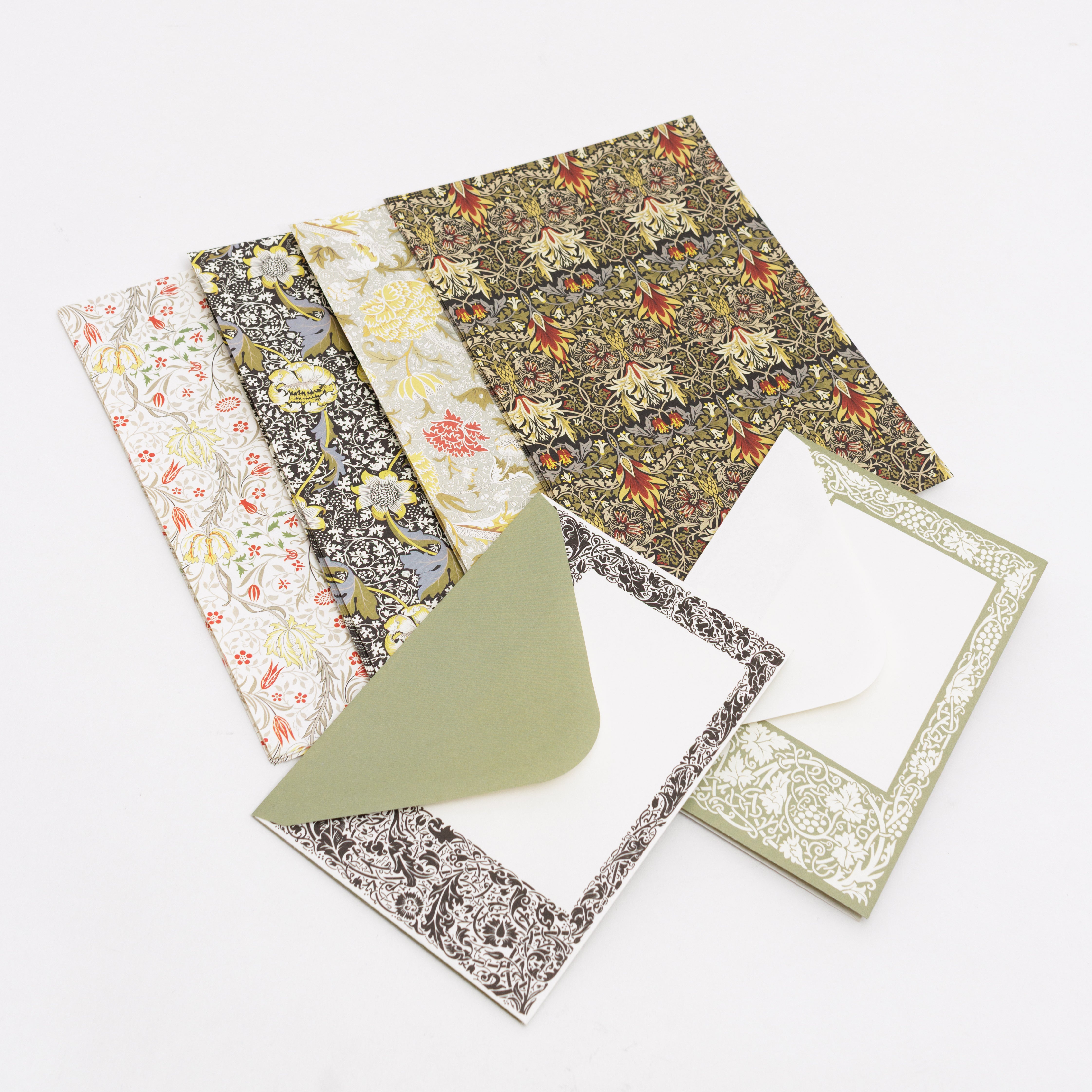 William Morris Pepin Letter Writing Set